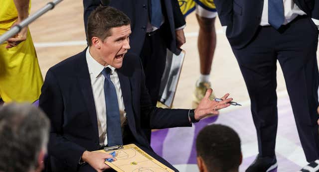 Jaka Lakovic, a lo Simeone, molesto por los horarios y la falta de descanso del Gran Canaria