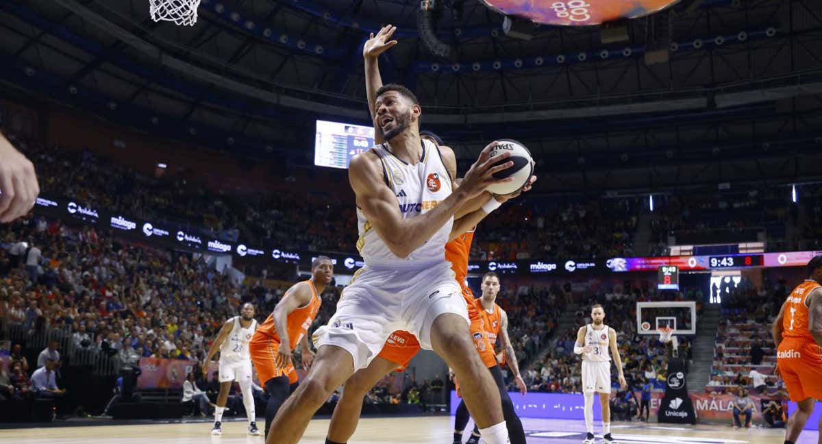 Edy Tavares, durante la semifinal de Copa ante Valencia Basket. /ACB PHOTO/ E. COBOS