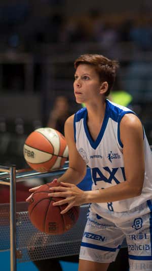 Patricia Cabrera en el concurso de triples de la Supercopa 2017.  ACB