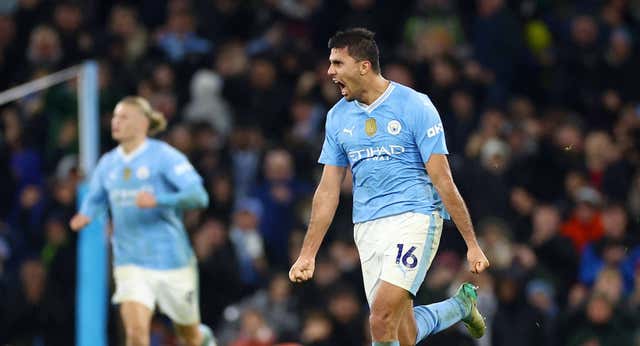 Rodri frena la campanada del Chelsea en la noche más errática de Haaland