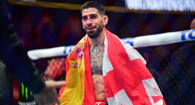Topuria pide una pelea en España y la UFC ya piensa en el Santiago Bernabéu: «Me gusta»