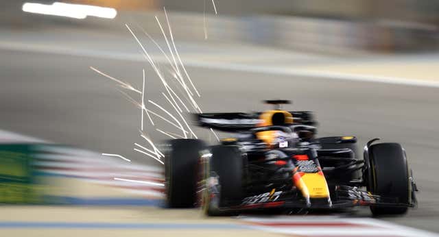 Red Bull impresiona, pero Fernando Alonso y Carlos Sainz dan motivos de ilusión en Baréin