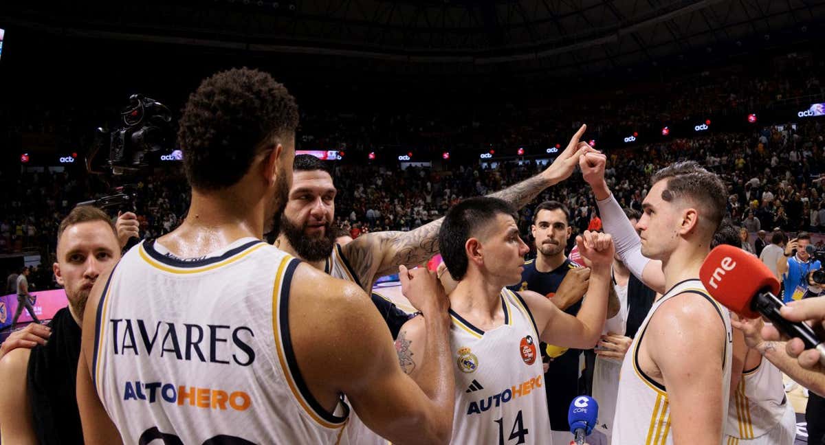 Seis de los 12 jugadores del Real Madrid que se han ido a las citas con sus selecciones. /ACB PHOTO/A.ARRIZABALAGA