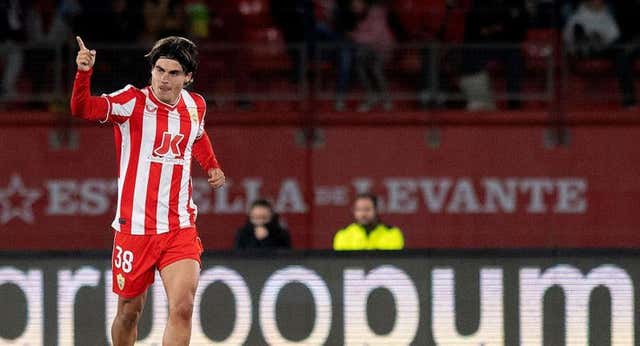 Luka Romero, el niño récord que tocó el cielo con 15 años: «No debutó por debutar, estaba para jugar»