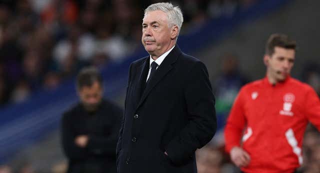 Ancelotti defiende su gestión con Modric y le lanza un reto: «Está en su mano lo que hacer»
