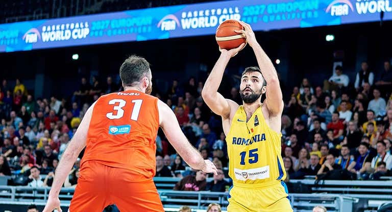 Emanuel Cate, durante el partido con Rumanía la pasada semana.