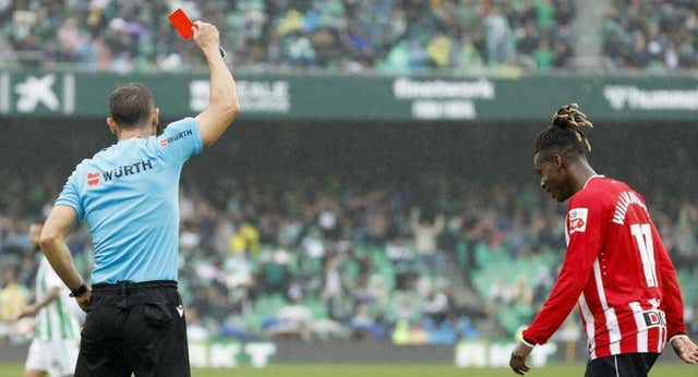 ¿Se pierde Nico Williams el partido de Copa del Rey por la roja en LaLiga?