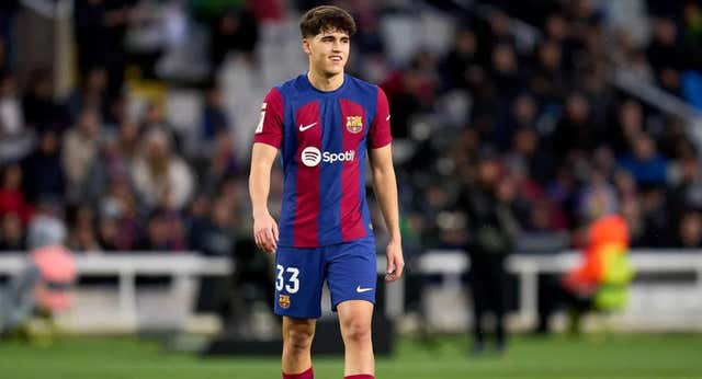 El secreto de la salida de balón de Pau Cubarsí: «Nos preguntábamos cómo era capaz»