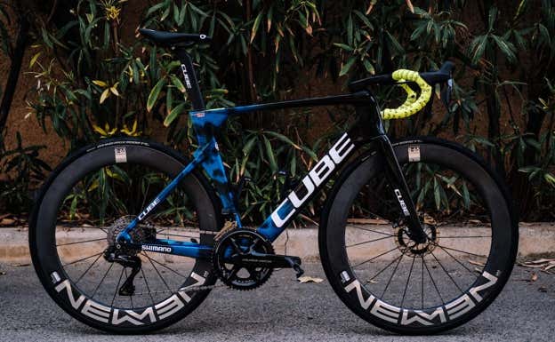 Bicicleta Cube del Intermarché. CUBE BIKES