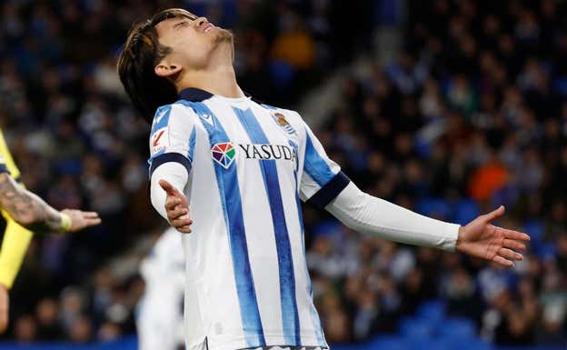 Kubo, durante el Real Sociedad - Villarreal. EFE/Juan Herrero