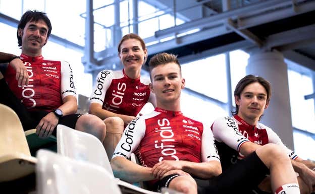 Maillot Cofidis de la marca española Mobel. COFIDIS