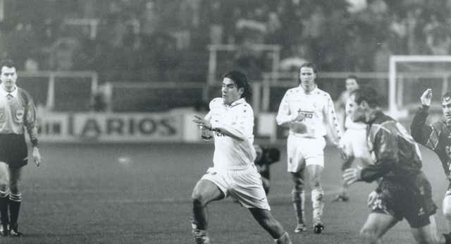 Álvaro Benito en el Real Madrid: su etapa como jugador, qué lesión tuvo y su llegada como entrenador