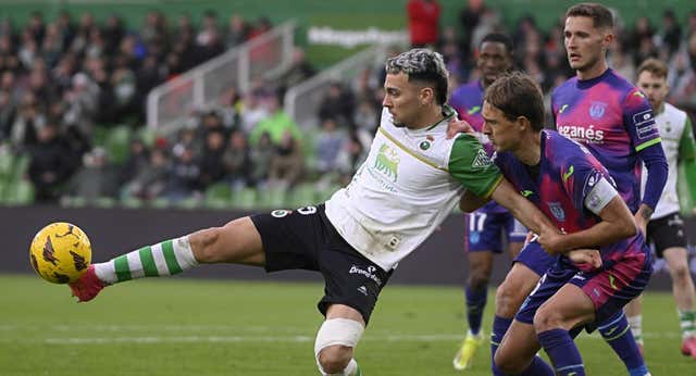 ¿La Segunda División más reñida del siglo XXI? Las luchas al rojo vivo por el ascenso y el descenso