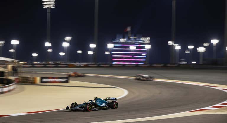 Fernando Alonso, durante la clasificación del GP de Baréin 2024 de F1.