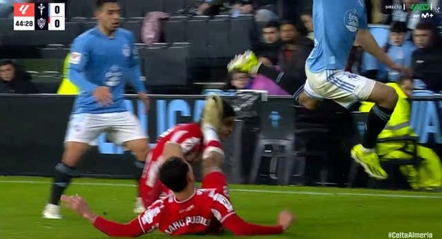 Lo de Luka Romero se queda en un susto: no sufre fractura, pero sí ‘inflamación y un hematoma en la cara’