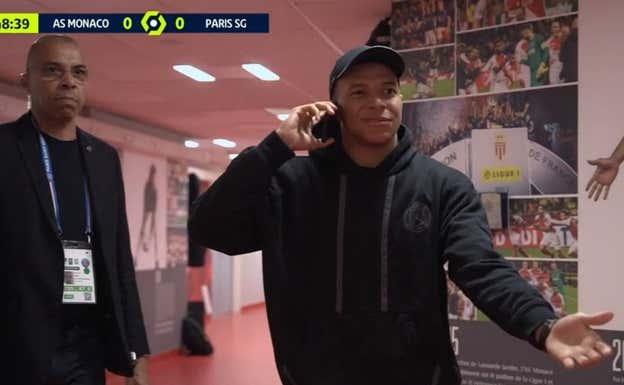 Un cambio de estatus y una fractura: Luis Enrique quita a Mbappé al descanso ¡y ve la segunda parte con su madre en la grada!