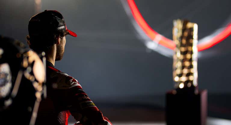 Pecco Bagnaia con la mirada puesta en su tercer título de MotoGP.