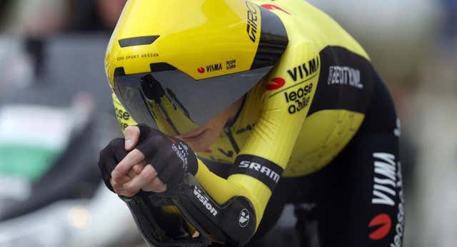 Todo el trabajo que hay tras el casco de Vingegaard que agita al ciclismo: “Los veían feos, pero al mirar los números…“