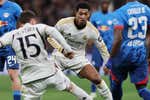Un sistema caótico de Ancelotti y un equipo sin fuerza desata los pitos en 45 minutos de horror
