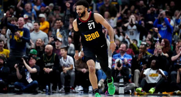 Jamal Murray celebra una acción durante el partido ante los Celtics.