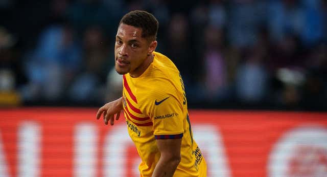 Situación límite con Vitor Roque en LALIGA FANTASY: ¿seguir aguantando o vender?