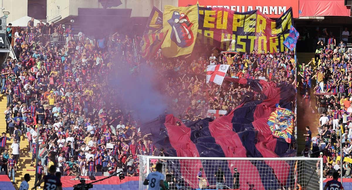 El Estadi Lluís Companys durante el Clásico.