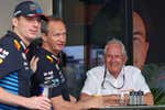 Helmut Marko seguirá en Red Bull, pese al intento de Mercedes de pescar en río revuelto