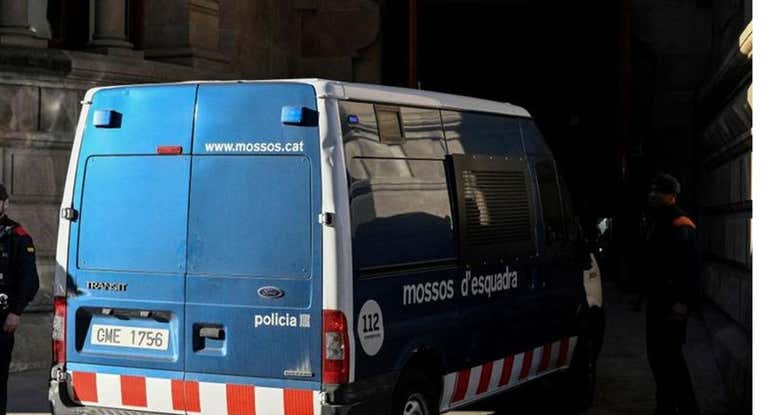 Los Mossos d'Esquadra entraron el pasado martes a la sede de la FCF.