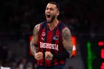 Un Markus Howard imparable fulmina al Barça con su mayor exhibición con el Baskonia