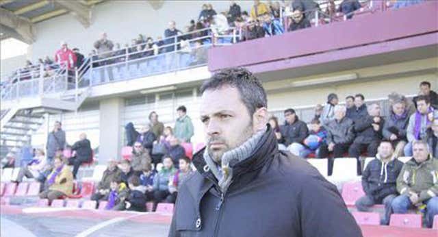 Quién es David Navarro, el sustituto de Víctor Fernández en el Zaragoza