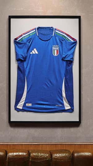 Camiseta Italia para la Euro 2024. ADIDAS