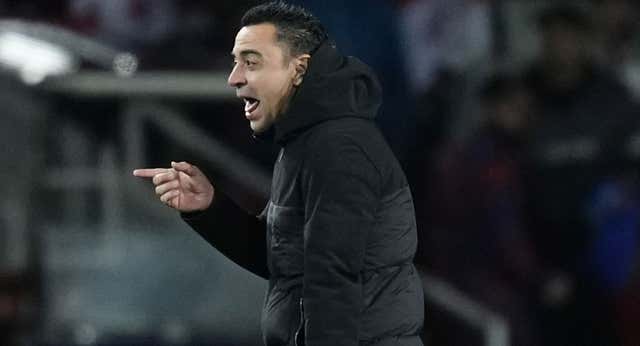 Xavi hace mucho más por la Selección que por el Barça