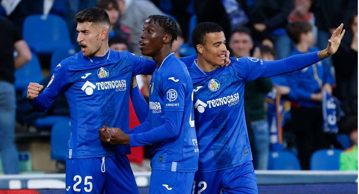 Yellu Santiago celebra el gol que valió el triunfo del Getafe. /EFE