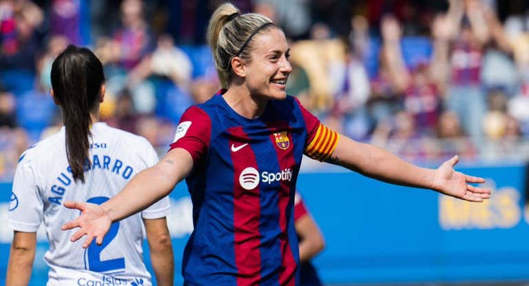 Alexia Putellas, jugadora y capitana del FC Barcelona femenino, celebra su gol ante el Costa Adeje Tenerife en el partido disputado en el Johan Cruyff en Liga F.