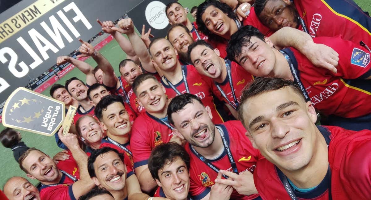 Los Leones celebran el bronce europeo. /Rugby Europe