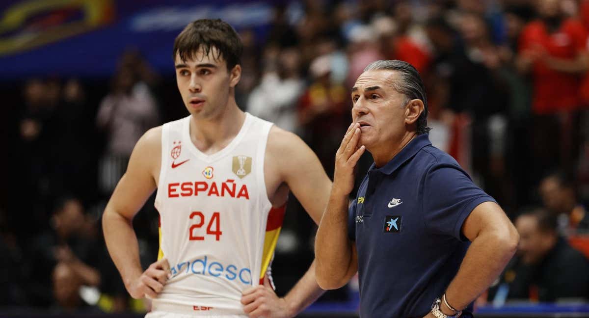 Juan Núñez junto a Sergio Scariolo./REUTERS