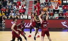 Un retraso en los vuelos pone en peligro el billete del UCAM Murcia a los octavos de la BCL