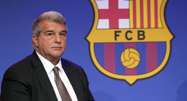 Laporta mete cizaña con la posible llegada de Mbappé al Real Madrid: «Ahí tienen un problema…»