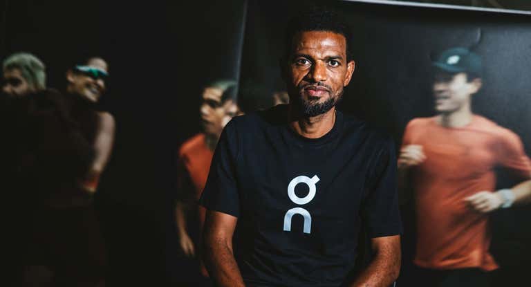 Tadesse Abraham durante la presentación de las Cloudmonster Hyper.
