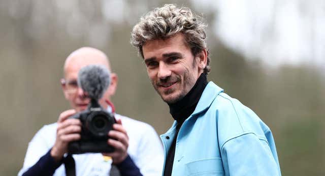 Griezmann se enzarza con periodistas por su nivel en el Atlético al estilo Benzema: «No sabéis nada…»