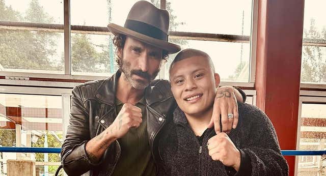 Quién es Pitbull Cruz, el boxeador protagonista de la nueva canción de Leiva