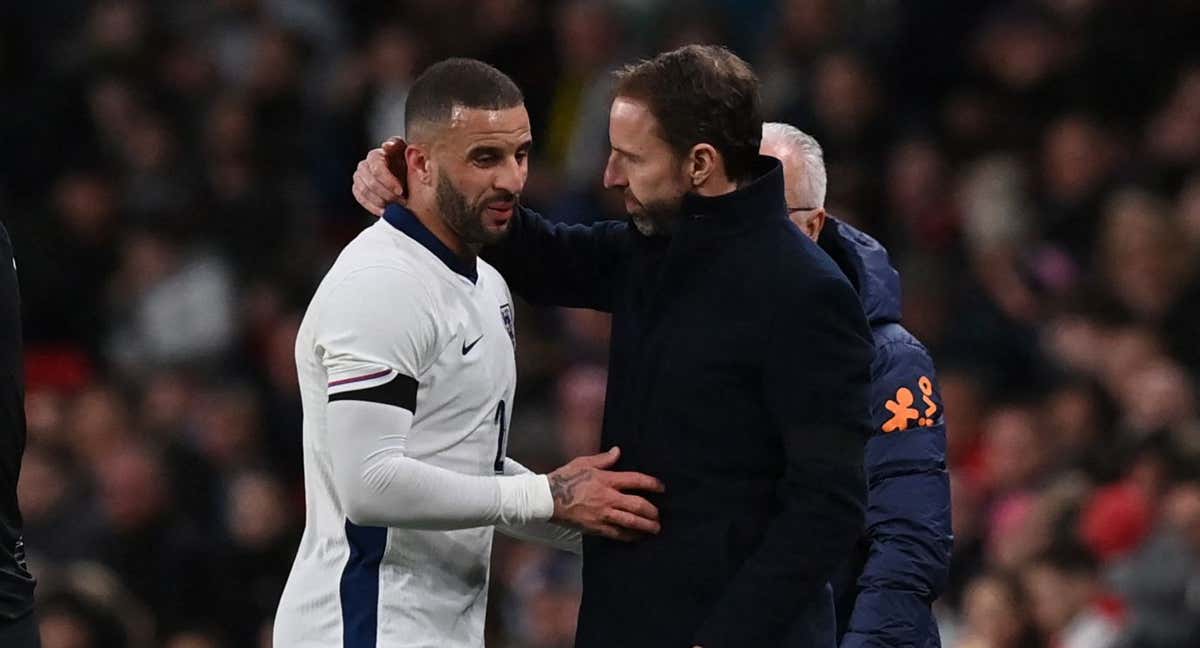 Kyle Walker y Gareth Southgate.