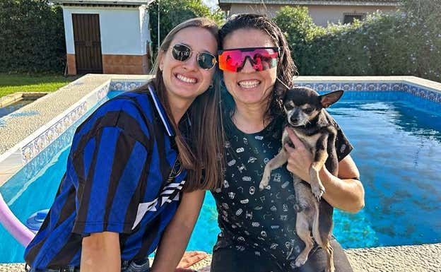 Bea y Marta juntas.  BEA PARRA