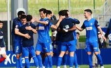 El colista acostumbrado a serlo de Segunda obra otro milagro y ya marca hasta desde el suelo