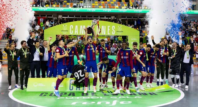 El Barça gana la Copa de España con un Catela imperial en medio del desconcierto arbitral