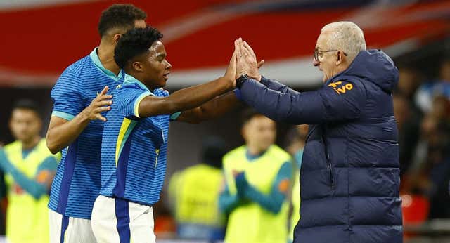 Quién es Dorival Júnior: Neymar le ‘echó’ del Santos, superó un cáncer y ha entrenado a 26 equipos