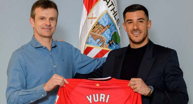 Yuri Berchiche ha renovado su contrato con el Athletic Club por una temporada con opción a otra.