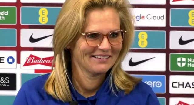 Sarina Wiegman se suma al debate sobre las relaciones jugadora-entrenador: “Son muy inapropiadas”