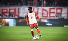 El Bayern se mosquea con Alaba… por Alphonso Davies