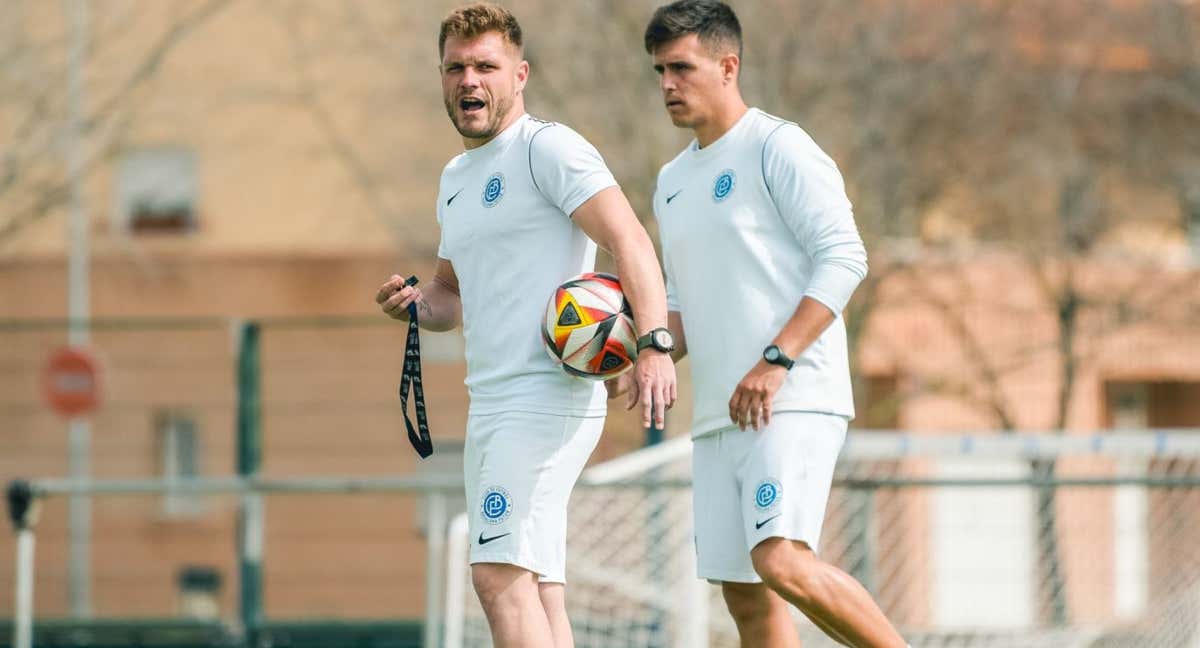 Ferran Costa en un entrenamiento con el Badalona Futur. /TWITTER | BADALONA FUTUR